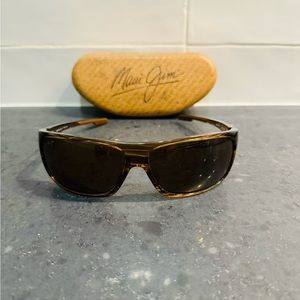 Maui Jim polarized sunglasses with case